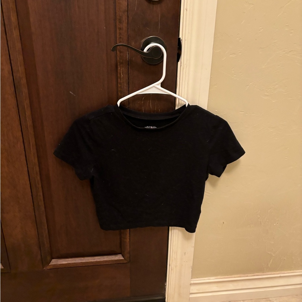black crop top